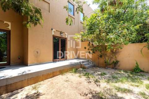 Villa in North Village, Al Furjan, Dubai 3 bedrooms, 223.99 sq.m. № 136826 - photo 19
