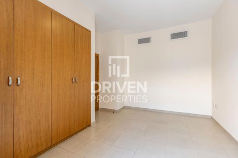 Villa in North Village, Al Furjan, Dubai 3 bedrooms, 223.99 sq.m. № 136826 - photo 4