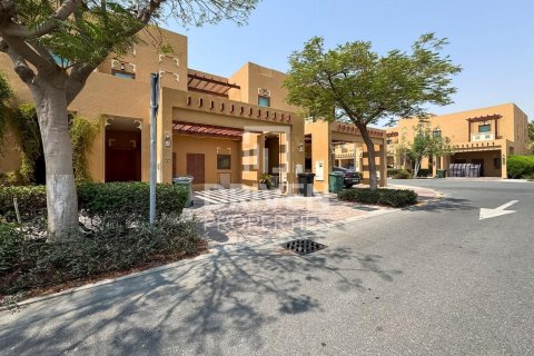 Villa in North Village, Al Furjan, Dubai 3 bedrooms, 223.99 sq.m. № 136826 - photo 20