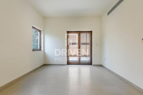 Villa in North Village, Al Furjan, Dubai 3 bedrooms, 223.99 sq.m. № 136826 - photo 8