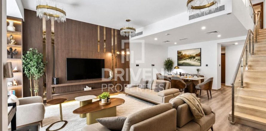 Townhouse in District 12, Jumeirah Village Circle, Dubai 3 bedrooms, 146.42 sq.m. № 136828