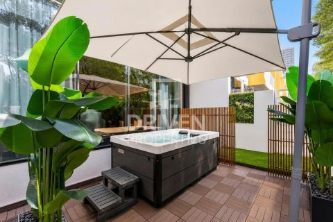 Townhouse in District 12, Jumeirah Village Circle, Dubai 3 bedrooms, 146.42 sq.m. № 136828 - photo 14