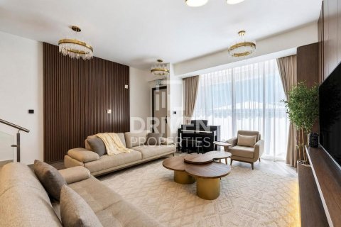 Townhouse in District 12, Jumeirah Village Circle, Dubai 3 bedrooms, 146.42 sq.m. № 136828 - photo 4