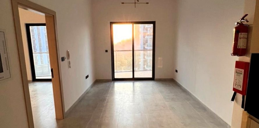 Квартира в Дубае, 1 спальня, 61.6м², № 23061