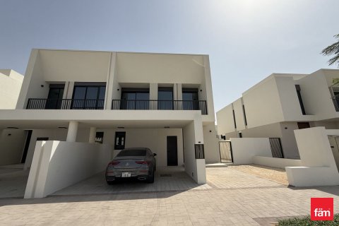 Maison de ville à Town Square, Dubai, 4 chambres, 261.2 m², № 40424 - photo 1