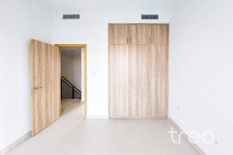 Villa in Dubai 3 bedrooms, 177.63 sq.m. № 119548 - photo 8
