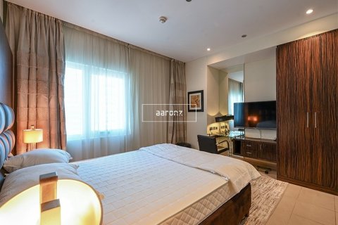 Apartment in Jumeirah Lake Towers, Dubai 2 bedrooms, 91.3 sq.m. № 20941 - photo 7
