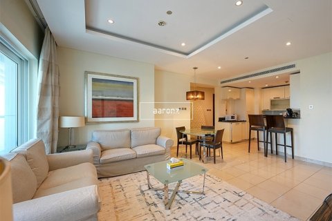 Apartment in Jumeirah Lake Towers, Dubai 2 bedrooms, 91.3 sq.m. № 20941 - photo 1