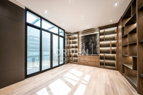 Villa à Jumeirah Golf Estates, Dubai, 5 chambres, 660 m², № 86241 - photo 16