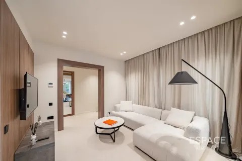 Villa in Springs 12, The Springs, Dubai 4 bedrooms, 209 sq.m. № 61759 - photo 8