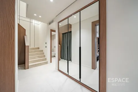 Villa in Springs 12, The Springs, Dubai 4 bedrooms, 209 sq.m. № 61759 - photo 10