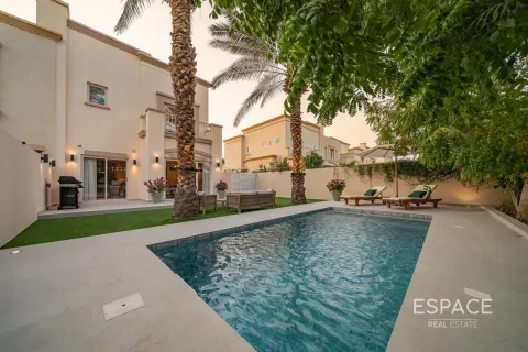 Villa in Springs 12, The Springs, Dubai 4 bedrooms, 209 sq.m. № 61759 - photo 3