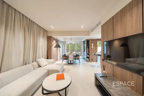 Villa in Springs 12, The Springs, Dubai 4 bedrooms, 209 sq.m. № 61759 - photo 4