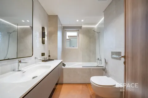 Villa in Springs 12, The Springs, Dubai 4 bedrooms, 209 sq.m. № 61759 - photo 14