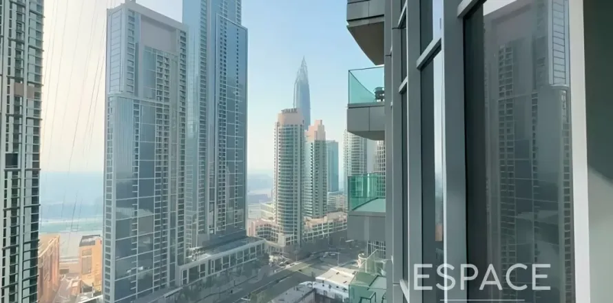 Квартира в Даунтаун Дубай (Даунтаун Бурдж Дубай), Дубай, 2 спальни, 159м², № 61754