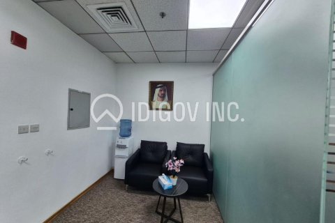 Bureau à Business Bay, Dubai, 1 salle, 93 m², № 85350 - photo 10