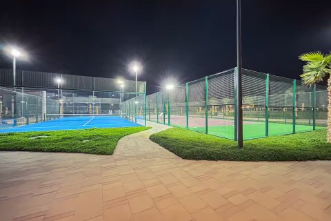 Villa in Dubai South (Dubai World Central), Dubai 5 bedrooms, 373 sq.m. № 101235 - photo 4