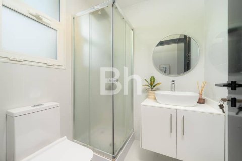 Villa in Jumeirah Village Triangle, Dubai 2 bedrooms, 710 sq.m. № 21344 - photo 11