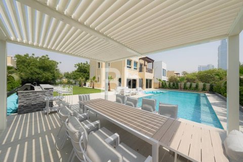 Villa in Jumeirah Village Triangle, Dubai 2 bedrooms, 710 sq.m. № 21344 - photo 5