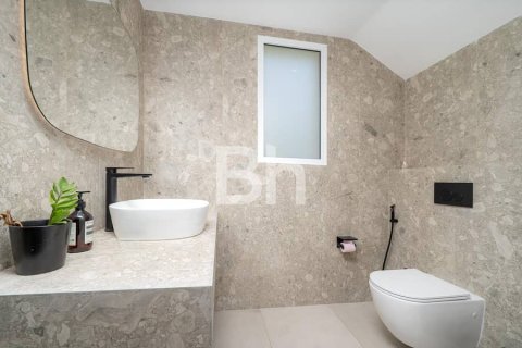 Villa in Jumeirah Village Triangle, Dubai 2 bedrooms, 710 sq.m. № 21344 - photo 9