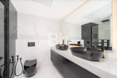 Apartment in Dubai Marina, Dubai 2 bedrooms, 130 sq.m. № 21346 - photo 12