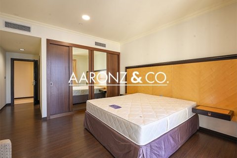Appartement à Jumeirah Beach Residence, Dubai, 4 chambres, 288.5 m², № 78475 - photo 7