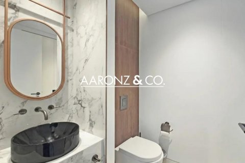 Appartement à Jumeirah Lake Towers, Dubai, 1 chambre, 68.9 m², № 78464 - photo 10