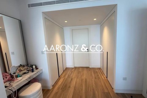 Apartment in Jumeirah Lake Towers, Dubai 1 bedroom, 74 sq.m. № 78463 - photo 8