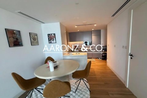 Appartement à Jumeirah Lake Towers, Dubai, 1 chambre, 73.8 m², № 78463 - photo 2