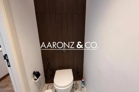 Appartement à Jumeirah Lake Towers, Dubai, 1 chambre, 73.8 m², № 78463 - photo 10