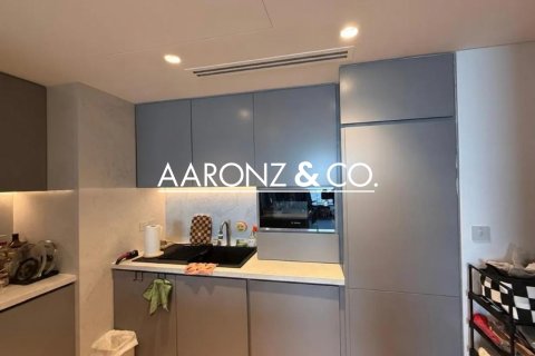 Appartement à Jumeirah Lake Towers, Dubai, 1 chambre, 73.8 m², № 78463 - photo 8