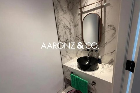 Appartement à Jumeirah Lake Towers, Dubai, 1 chambre, 73.8 m², № 78463 - photo 11