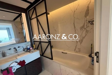 Appartement à Jumeirah Lake Towers, Dubai, 1 chambre, 73.8 m², № 78463 - photo 9