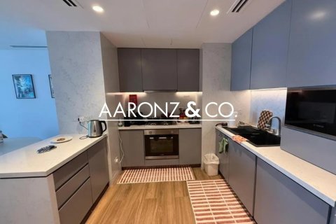 Appartement à Jumeirah Lake Towers, Dubai, 1 chambre, 73.8 m², № 78463 - photo 7