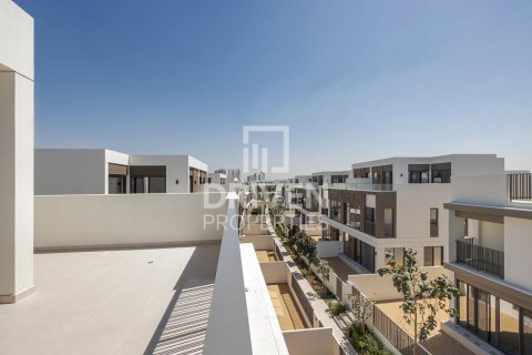 Villa in Aura, Tilal Al Ghaf, Dubai 4 bedrooms, 317 sq.m. № 19598 - photo 26
