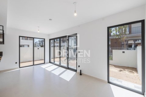Villa in Aura, Tilal Al Ghaf, Dubai 4 bedrooms, 317 sq.m. № 19598 - photo 20