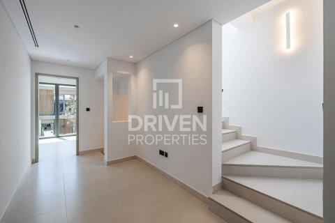 Villa in Aura, Tilal Al Ghaf, Dubai 4 bedrooms, 317 sq.m. № 19598 - photo 15