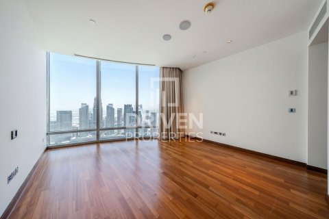 Apartment in Downtown Dubai (Downtown Burj Dubai), Dubai 2 bedrooms, 178.84 sq.m. № 126312 - photo 16