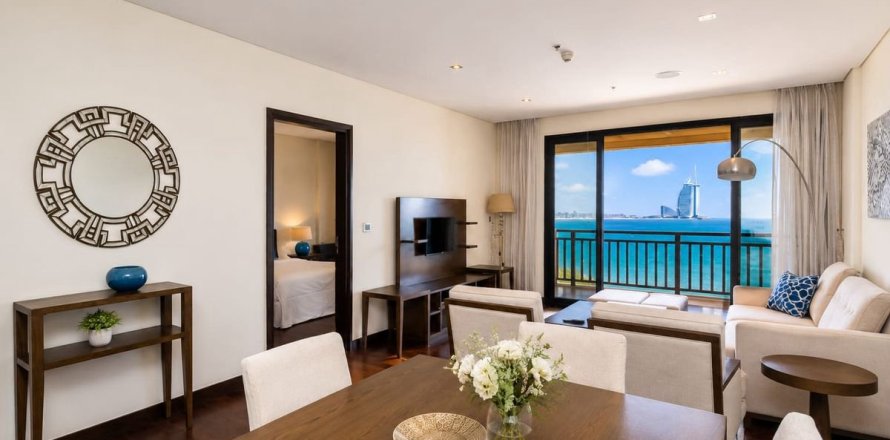 Apartamento en Palm Jumeirah, Dubai, 1 dormitorio, 107.6 m², № 114214