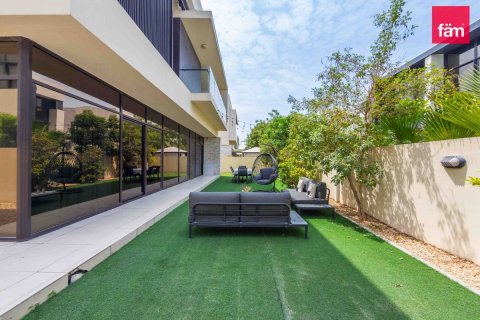 Villa en Dubai, 5 dormitorios, 450 m², № 114218 - foto 5