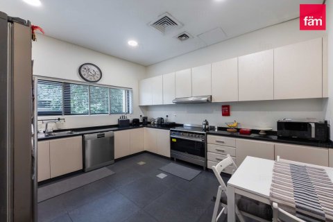 Villa en Dubai, 5 dormitorios, 450 m², № 114218 - foto 13
