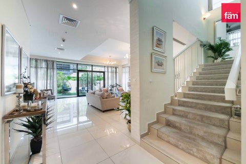 Villa en Dubai, 5 dormitorios, 450 m², № 114218 - foto 3