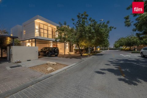 Villa en Dubai, 5 dormitorios, 450 m², № 114218 - foto 6
