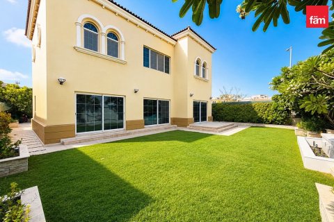 Villa in Jumeirah Park, Dubai 4 bedrooms, 524.9 sq.m. № 133919 - photo 6