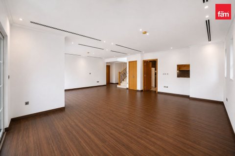 Villa in Jumeirah Park, Dubai 4 bedrooms, 524.9 sq.m. № 133919 - photo 3