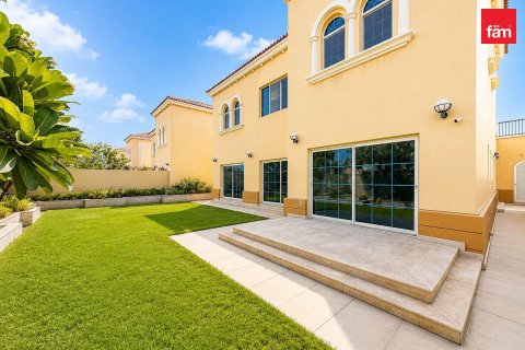 Villa in Jumeirah Park, Dubai 4 bedrooms, 524.9 sq.m. № 133919