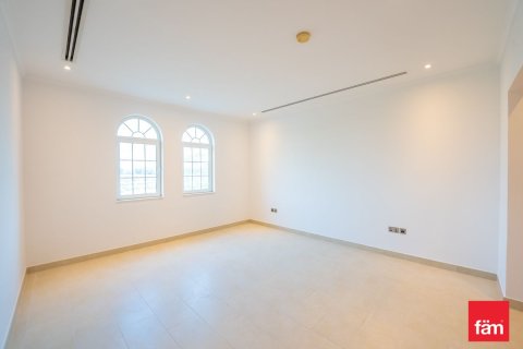 Villa in Jumeirah Park, Dubai 4 bedrooms, 524.9 sq.m. № 133919 - photo 11