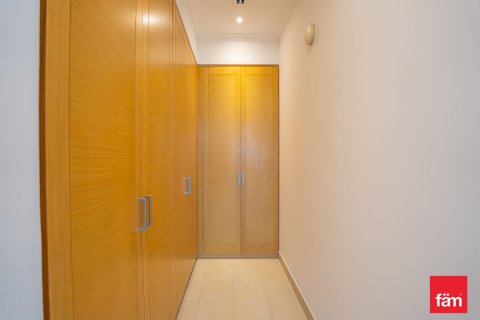 Villa in Jumeirah Park, Dubai 4 bedrooms, 524.9 sq.m. № 133919 - photo 12