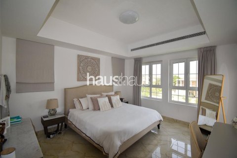 Villa en Arabian Ranches, Dubai, 4 dormitorios, 401 m², № 45080 - foto 5