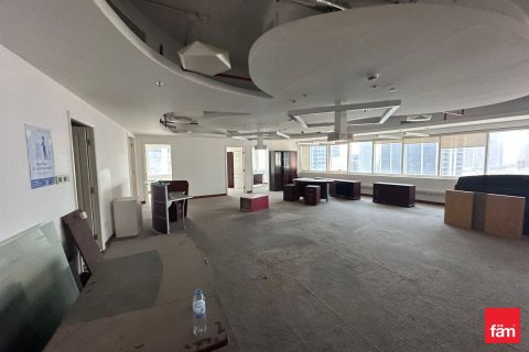 Office in Dubai 377.9 sq.m. № 59077 - photo 7